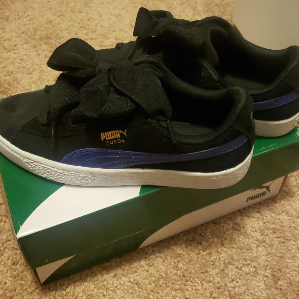 Pumas.. LIKE NEW